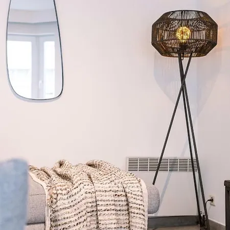 Tastefully Decorated With Sea View Apartment
